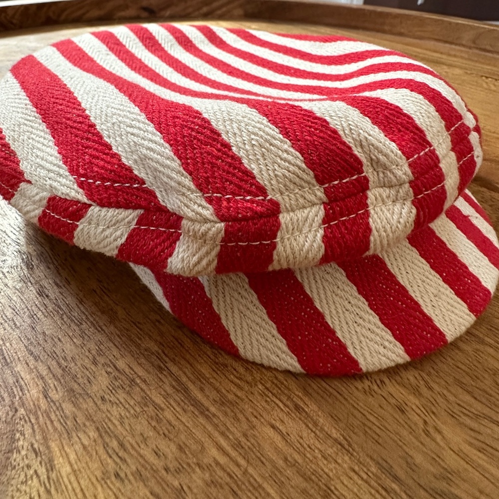 Red striped Fiddler Cap